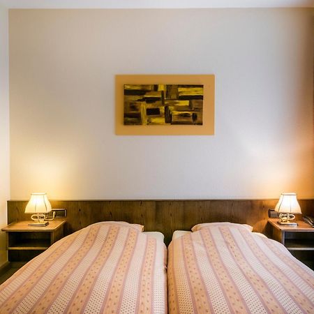 Hotel Restaurant Le Cigalon Waldbillig 외부 사진