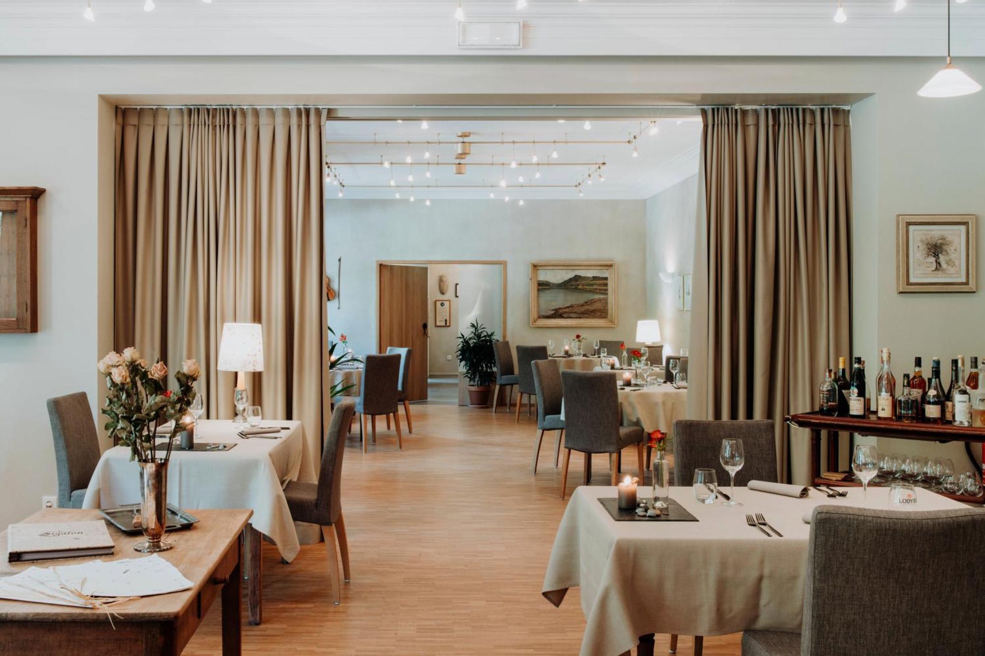 Hotel Restaurant Le Cigalon Waldbillig 외부 사진